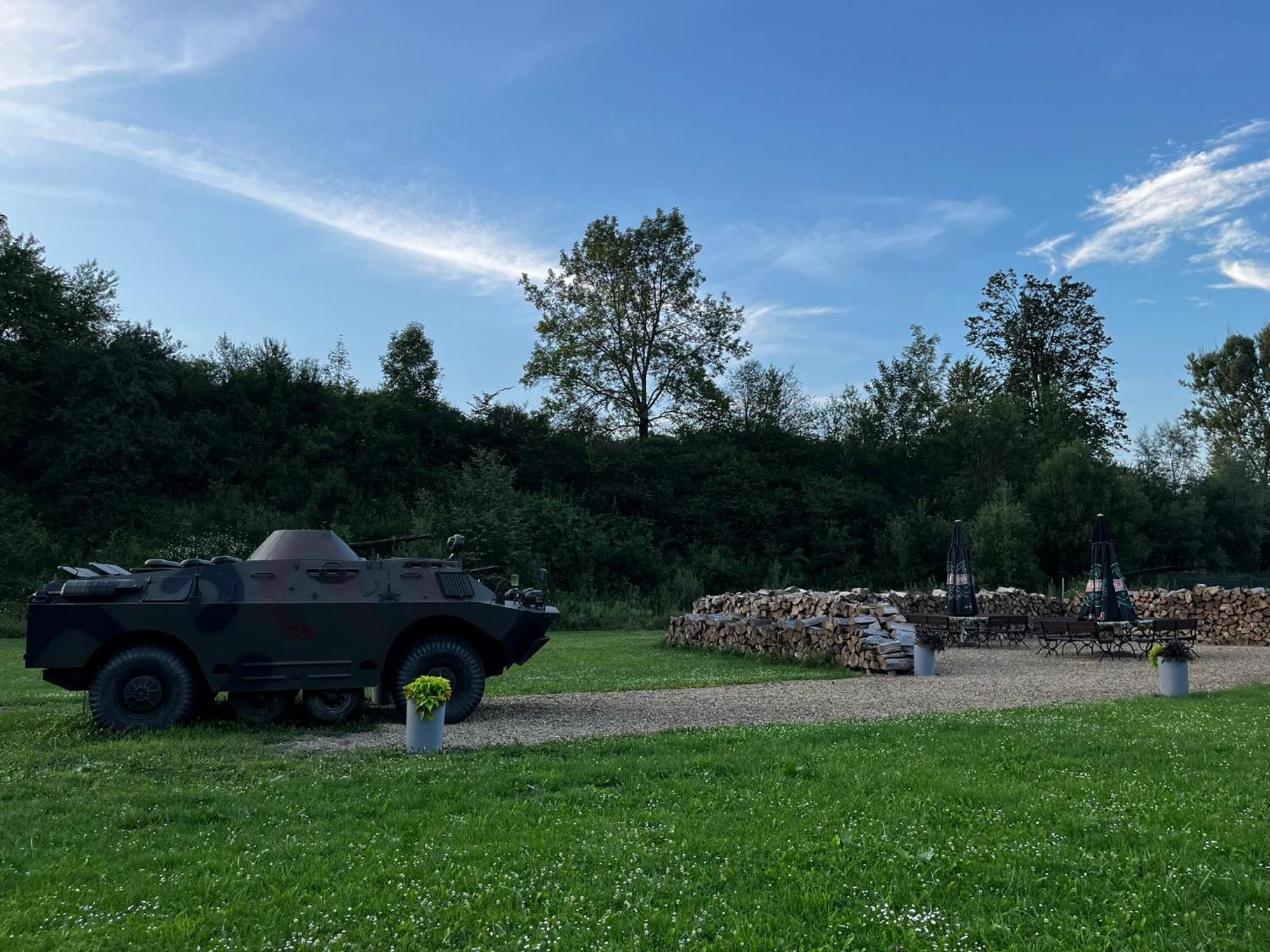 Osrodek Volfcamp Kwaszenina Arlamow Exterior foto