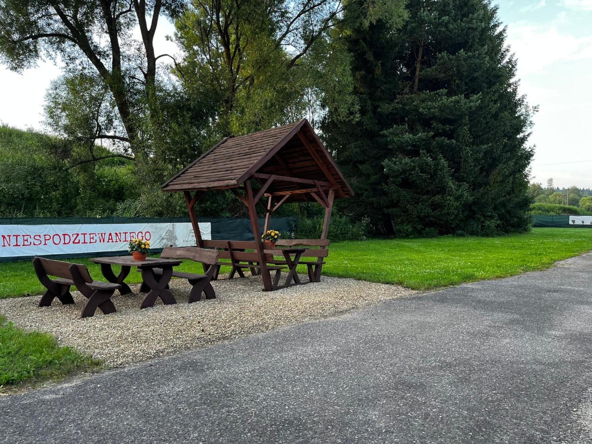 Osrodek Volfcamp Kwaszenina Arlamow Exterior foto